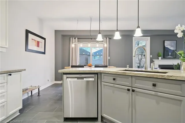 Additional image 10 of 430 Black Dr