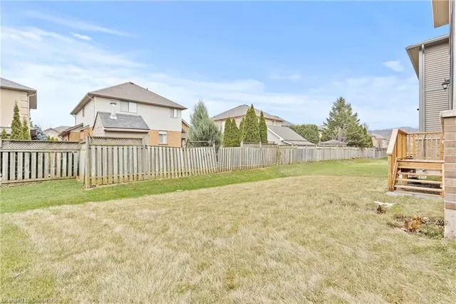 Additional image 2 of 51 Starfire Cres