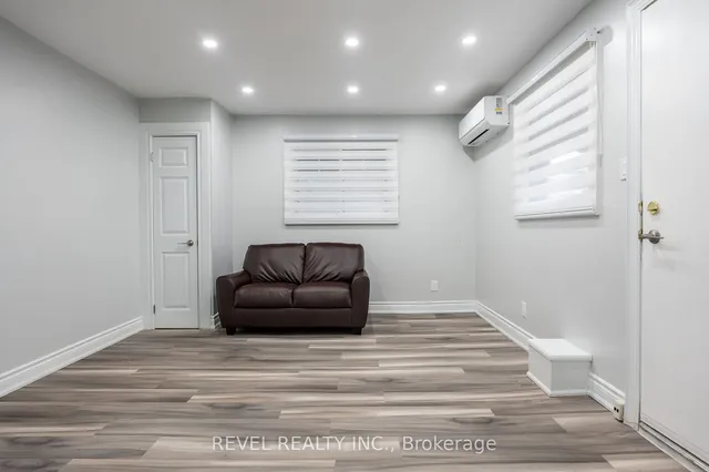 Additional image 32 of 34 Sherman Ave