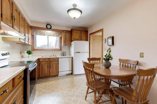 Additional image 13 of 146 West 3rd St