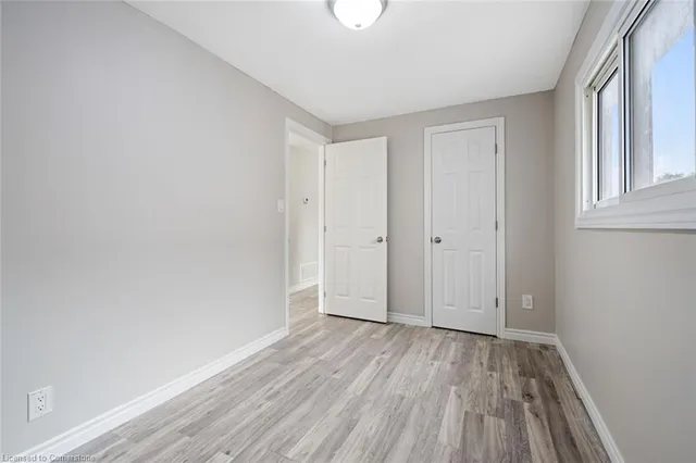 Additional image 25 of 100 Park Row Row