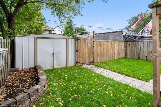 Additional image 30 of 100 Park Row Row