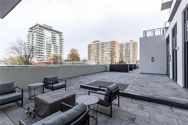 Additional image 36 of 2007 James St Unit 1307