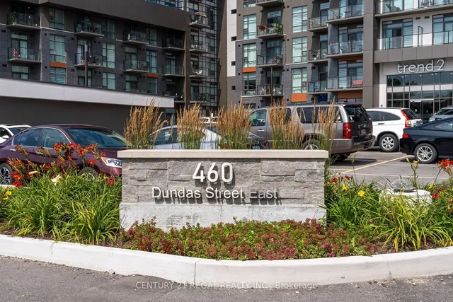 460 Dundas St Unit 702