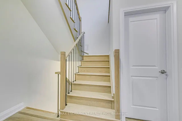 Additional image 30 of 1577 Rose Way Unit 105