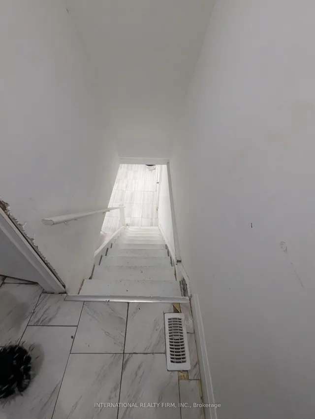 Additional image 21 of 76 West 4th St