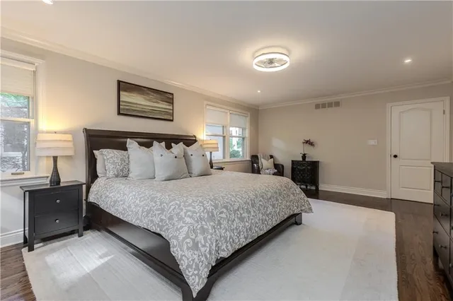 Additional image 23 of 766 SHADELAND Ave