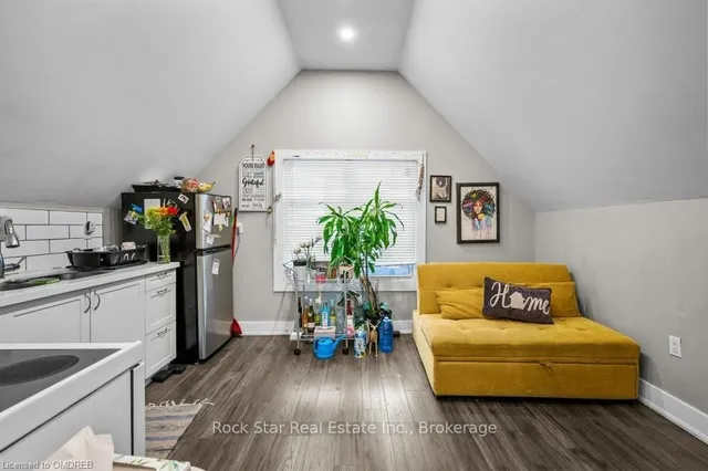 Additional image 27 of 191 WENTWORTH St