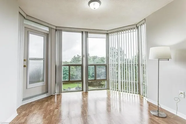 Additional image 23 of 5070 Pinedale Ave Unit 402