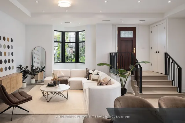 Additional image 2 of 1 Strathgowan Ave Unit 102