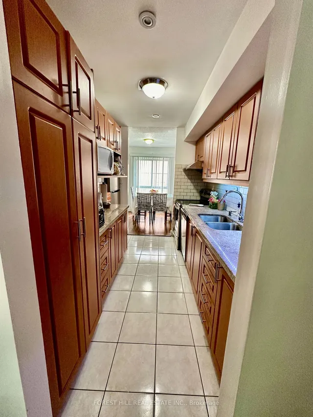 Additional image 10 of 28 Thorny Vineway