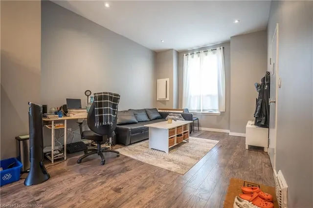 Additional image 8 of 165 Emerald St