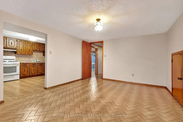 Additional image 20 of 11 Marcella Cres