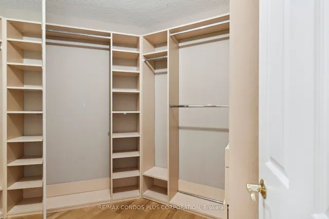 Additional image 11 of 401 Queens Quay Unit 512