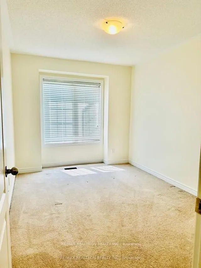Additional image 11 of 856 Miltonbrook Cres