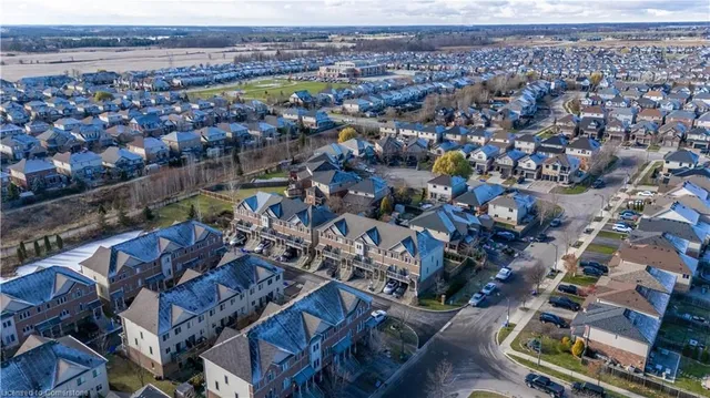 Additional image 28 of 25 Viking Dr Unit 6