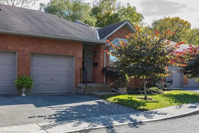 60 Dundas St Unit 15
