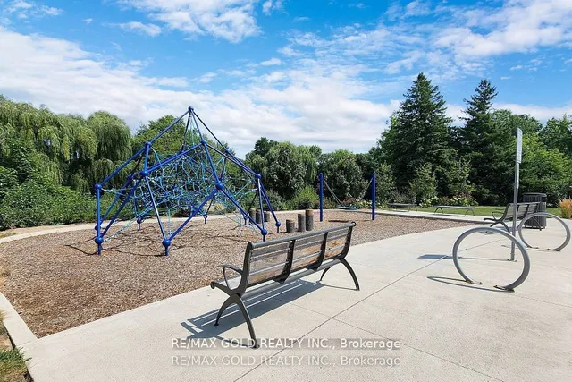 Additional image 40 of 445 Ontario St Unit 109