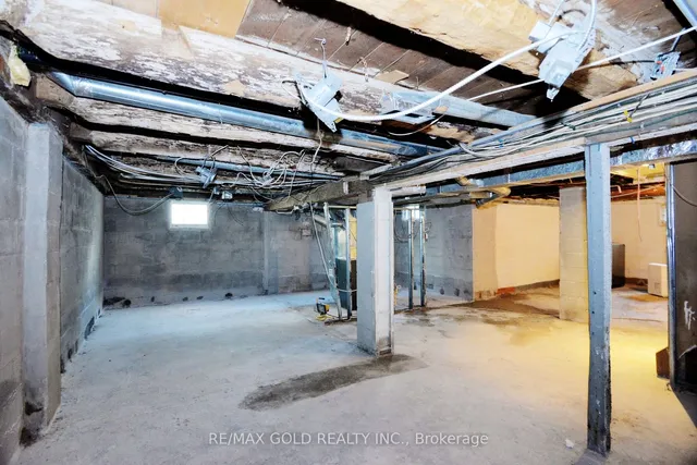 Additional image 5 of 7035 Sixth Line
