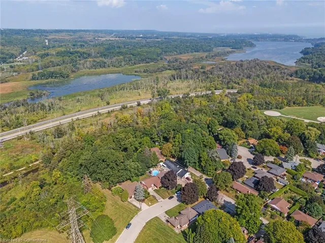 Additional image 41 of 40 Bertram Dr