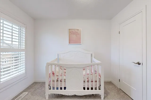 Additional image 26 of 28 Laguna Village Cres