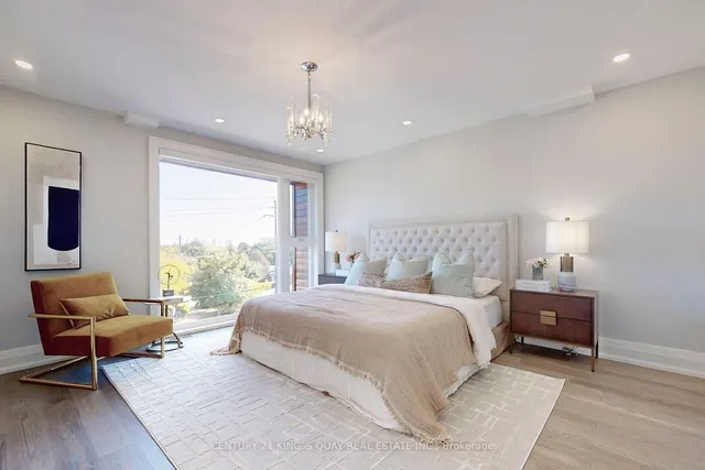 Additional image 21 of 3052 Bayview Ave