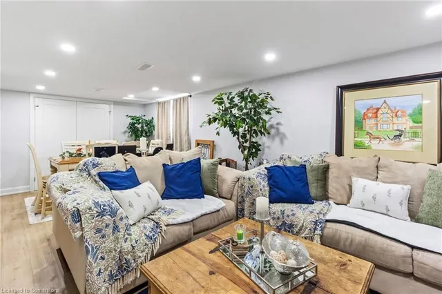 Additional image 37 of 136 Brantdale Ave