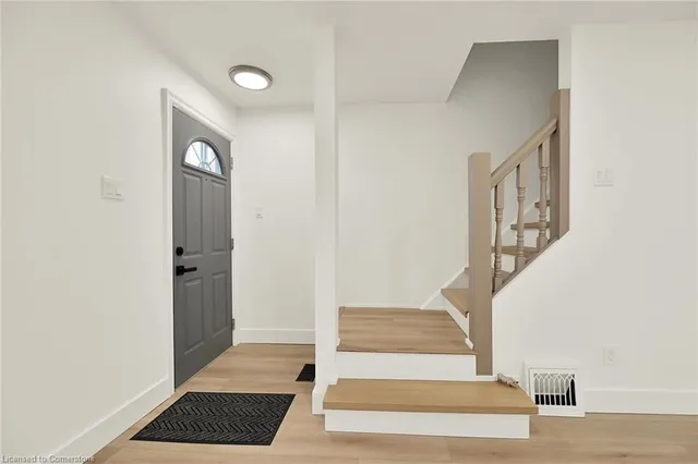 Additional image 9 of 546 Woodward Ave