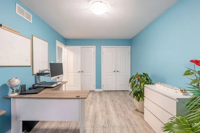 Additional image 18 of 39 Spitfire Dr