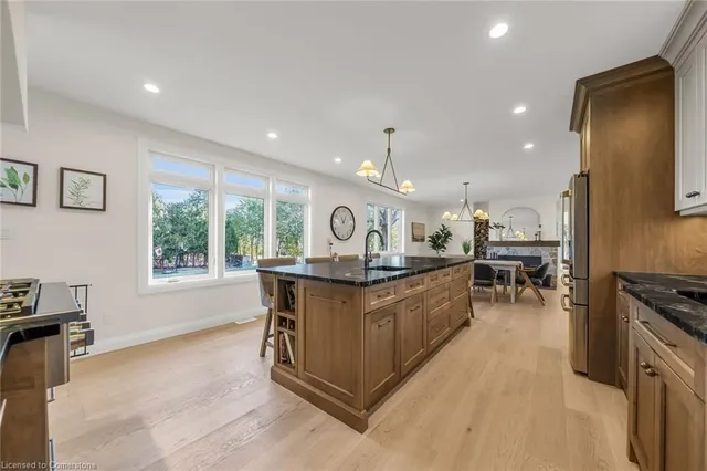 Additional image 12 of 73 Valley Rd