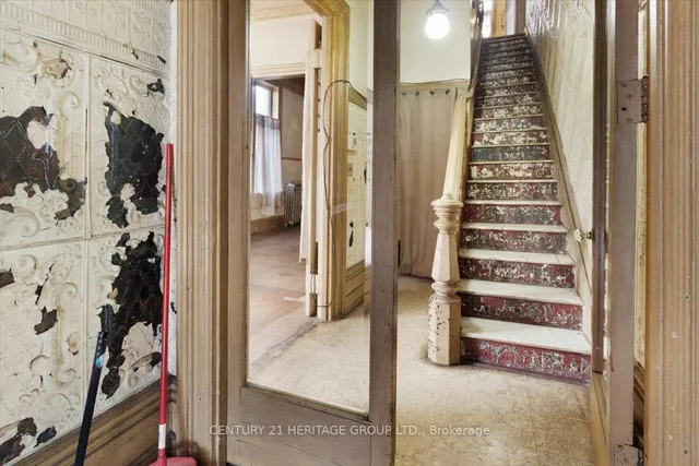 Additional image 6 of 143 Catharine St