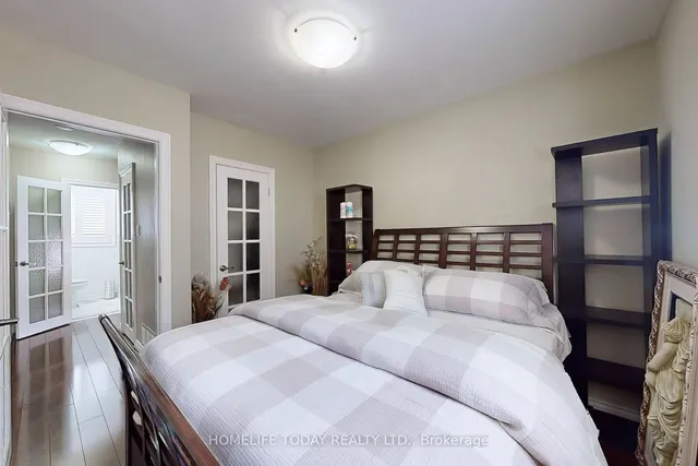 Additional image 25 of 958 Midland Ave