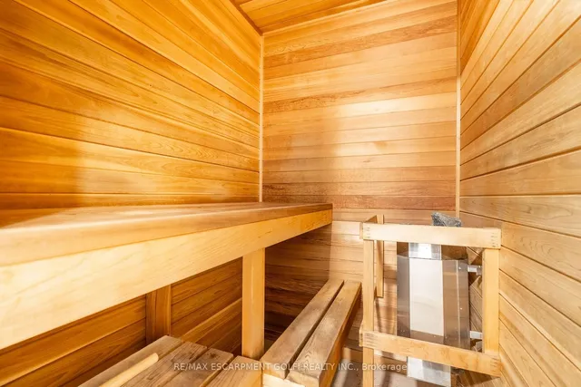 Additional image 21 of 130 KINGS FOREST Dr