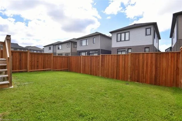 Additional image 39 of 28 Fairey Cres