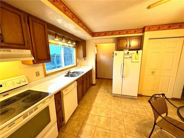Additional image 10 of 4006 FLEMISH Dr