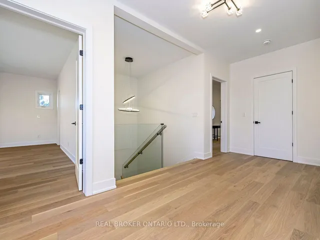 Additional image 23 of 5538 Eaton Ave