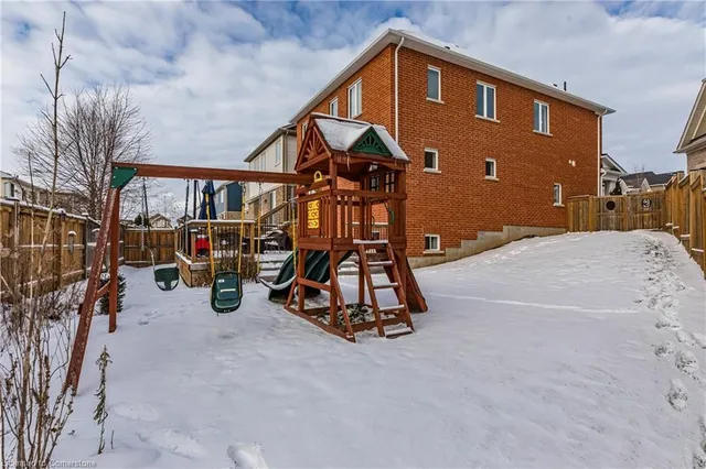 Additional image 34 of 189 Stillwater Cres
