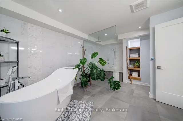 Additional image 18 of 868 DANFORTH Pl