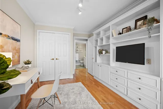 Additional image 21 of 442 Maple Ave Unit 1103