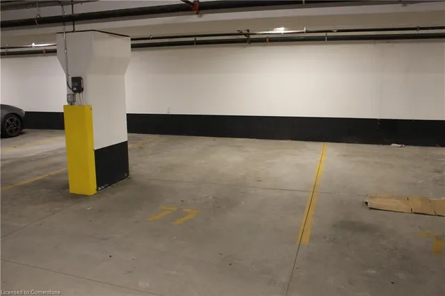 Additional image 17 of 16 Markle Cres Unit 102