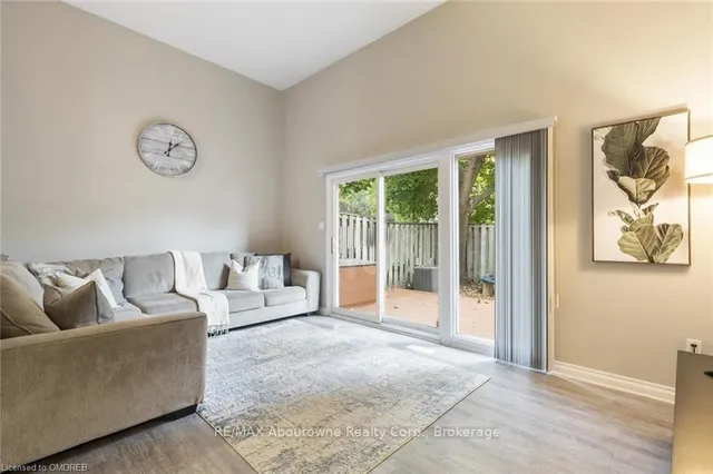 Additional image 7 of 11 HARRISFORD St Unit 100