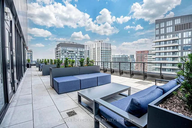 Additional image 38 of 357 King St Unit 3009