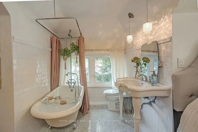 Additional image 26 of 389 Torrance St