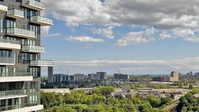 Additional image 38 of 20 Inn on the park Dr Unit 1931