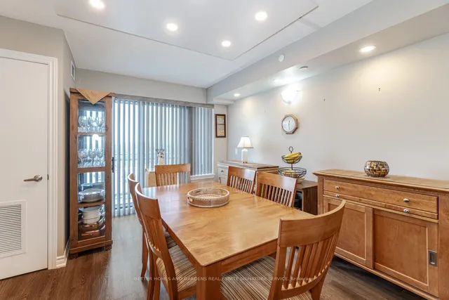 Additional image 23 of 716 Main St Unit 911