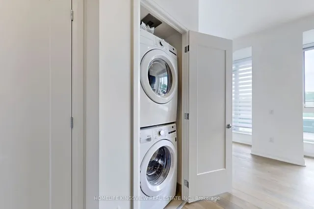 Additional image 30 of 293 THE KINGSWAY Unit 701