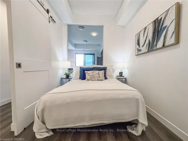 Additional image 13 of 15 QUEEN St Unit 1106