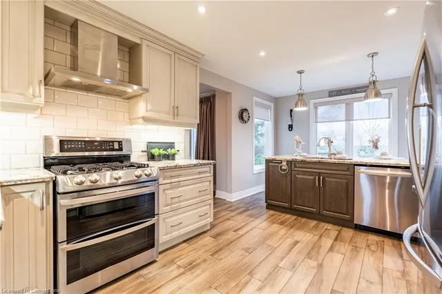 Additional image 12 of 22 Cresthaven Dr