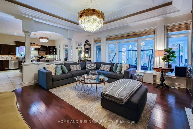 Additional image 11 of 15 Donatello Crt