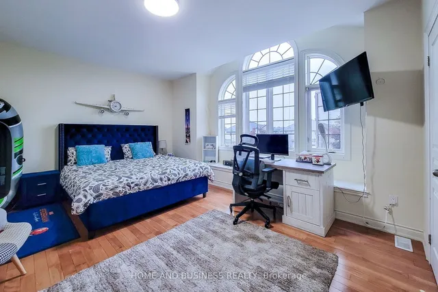 Additional image 29 of 15 Donatello Crt